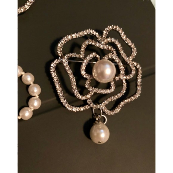 Camelia Brooch Hanging Pearl or Hanging 5 - Picture 2 of 8